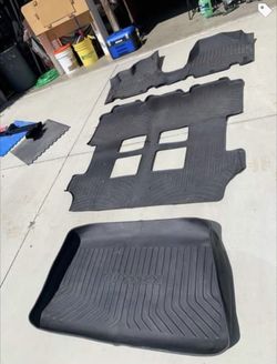 2011-2017 Weather Tech Floor Mats And Visors 