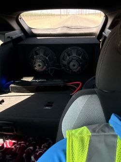 Dual Subwoofer Box with Amplifier I wanna trade