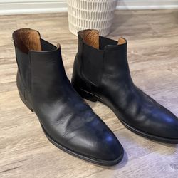 Men Black Boots 