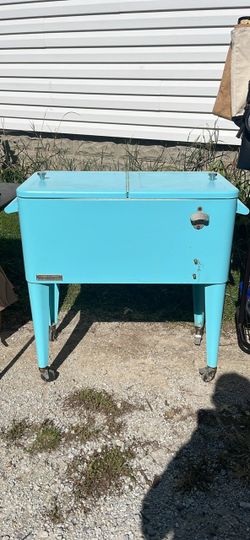 Permasteel 80 QT Rolling Patio Cooler – Turquoise