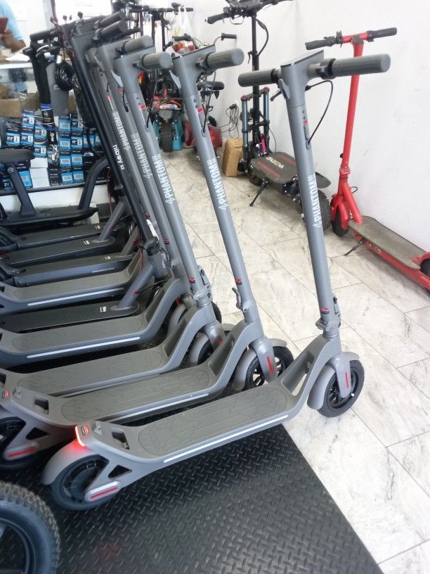 Electric Scooter Phantom Gogo