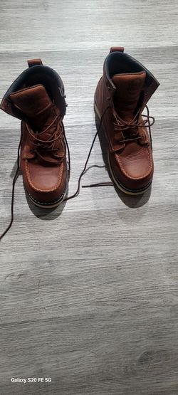 Steel toe boots