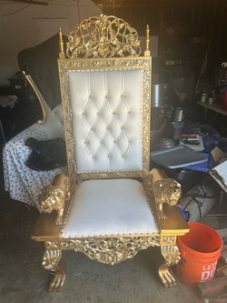 Throne Chair