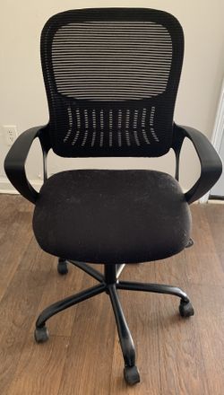 Sleek Black Office Chair with Stylish Mesh Back-Height Adjustable 