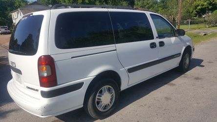 2001 Ventura ( 84,456 millas )