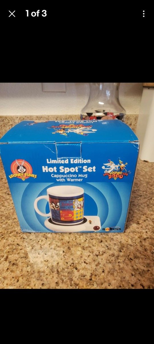 Vintage Looney Tunes Mug Warmer and mug new