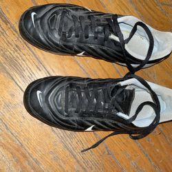 Cleats Nike