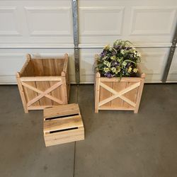 Ceder Flower /planter Box with X Pattern.