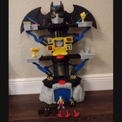 Fisher-Price Imaginext DC Super Friends Transforming Batcave