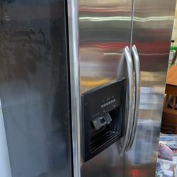 Amana French Door Fridge/Freezer