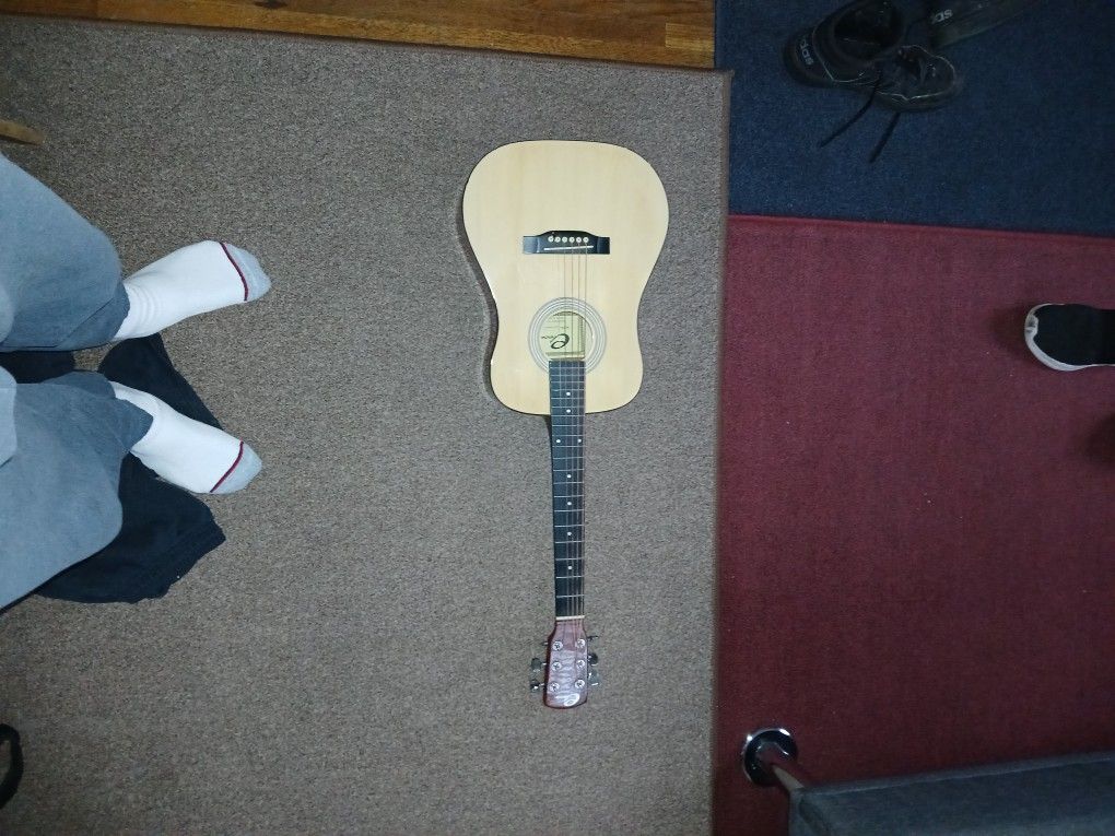 Cleca Small Acoustic Guitar