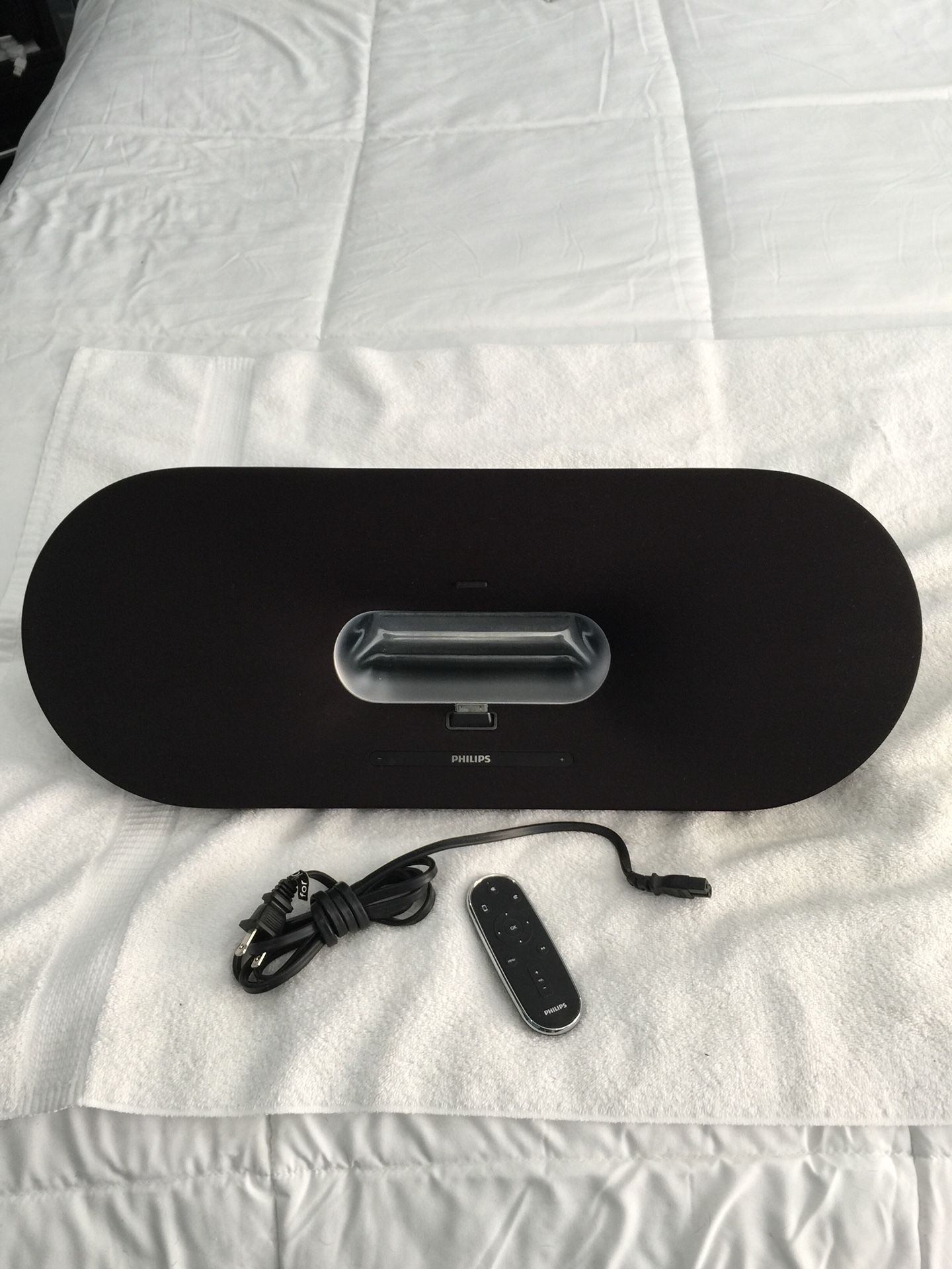 Phillips DS9000/27 Primo Docking Speaker in EXCELLENT CONDITION!