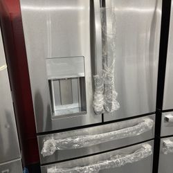 New Scratch And Dent GE 28 Cu Ft Stainless Steel Grab And Go 5 Door Fridge. 1 Year Warranty 