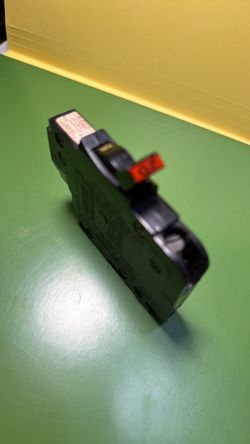 Single Pole Circuit Breaker