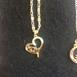 Mother’s Day Gold Pleated  Necklace 