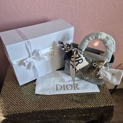            !!!!!Brand New Dior Tote Bag!!!!!