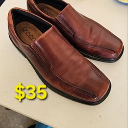 Ecco Mens size 11-11.5 Casual/Dress Shoes