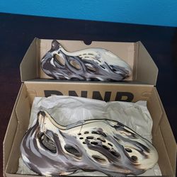 Adidas Foam Runner Deadstock Nike Jordan Yeezy 100% Authentic 
