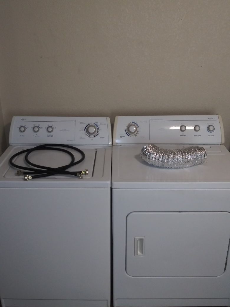 GUARANTEE ONE YEAR WHIRLPOOL HEAVY-DUTY SUPER CAPACITY PLUS WASHER AND DRYER SET