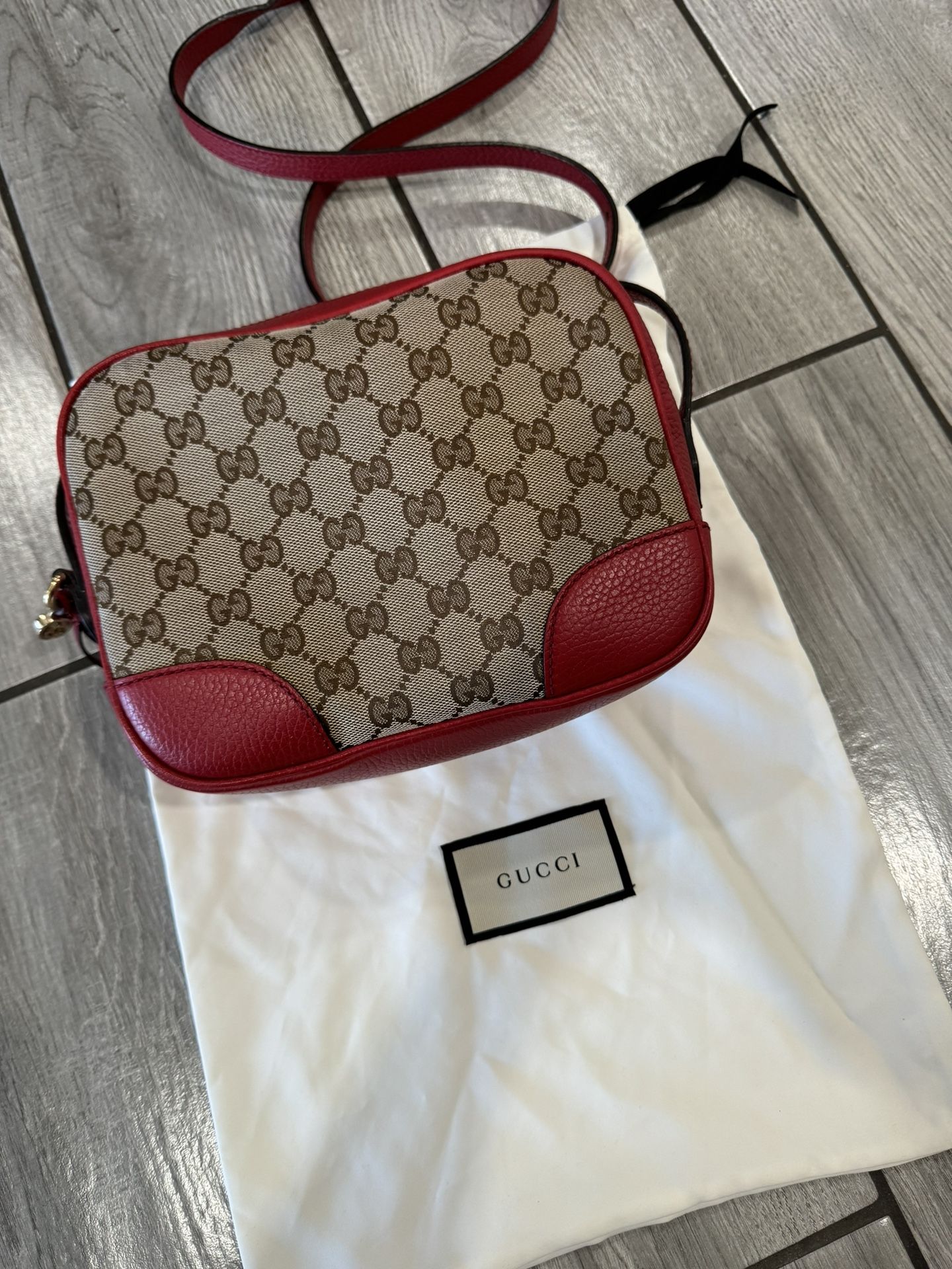 Gucci Messenger Bag