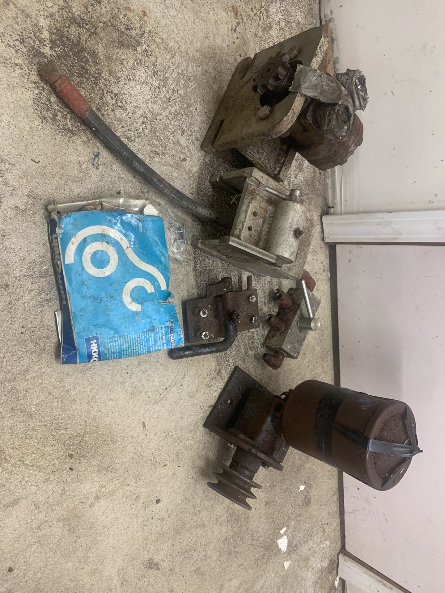 Hydraulic Pump/ Motor, Drum chain And Dogs