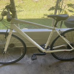 Specialized Surrus Sport bicycle