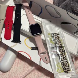 Apple Watch Series 7 Starlight Aluminum Case Starlight Sport Band 45mm