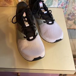  Men’s Sneakers Puma Size 13 New Condition