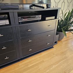 TV Stand For Large Flatscreens
