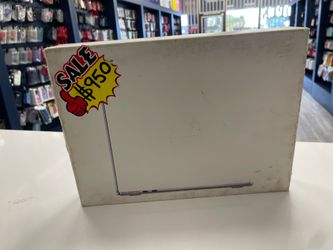 IPhone 13 inch MacBook Air with apple m3 chip