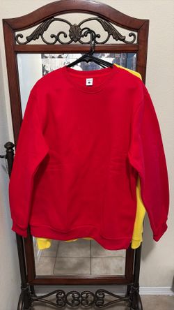 Men’s Large Sweatshirts – Great Condition!