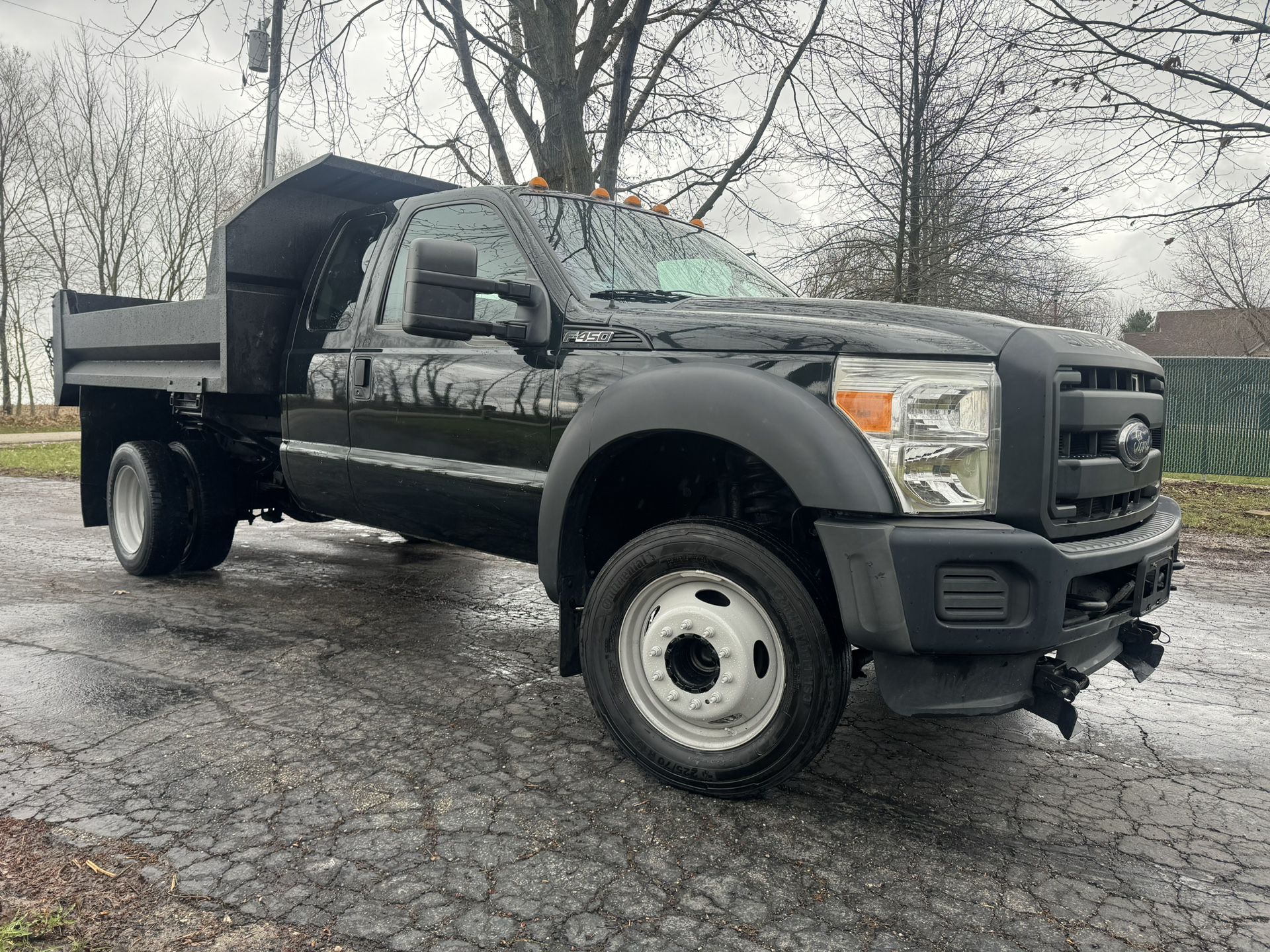 2015 Ford F-450 Super Duty Regular Cab & Chassis