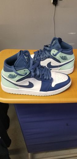 Jordan 1 Mid Blue Mint 2022