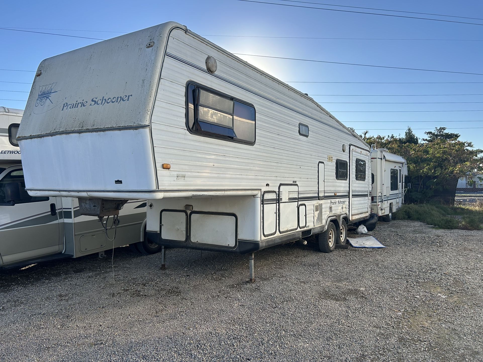 1990 Gulf stream prairie schooner 5th wheel