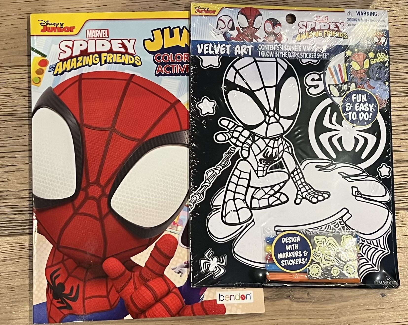 Nick Jr. Studios Spiderman Coloring Book with Spiderman Stickers and  Markers Bundle (Spiderman)