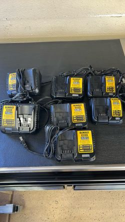 Dewalt 20 V battery chargers