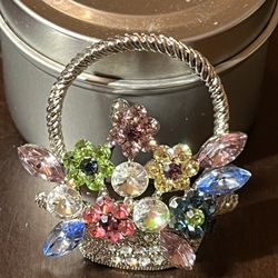 💐Spring Flowers Pin