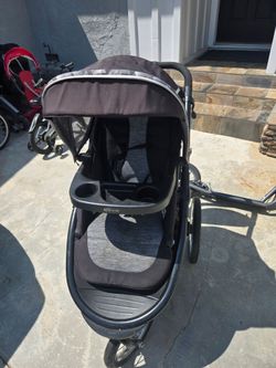 Graco jogging stroller
