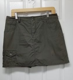 Gloria Vanderbilt Khaki Skort Sz 10