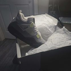 Air Jordan 4 Retro SE 95 NEON