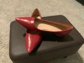 Red Patent Leather flat Heels Shoes. Women Size 39