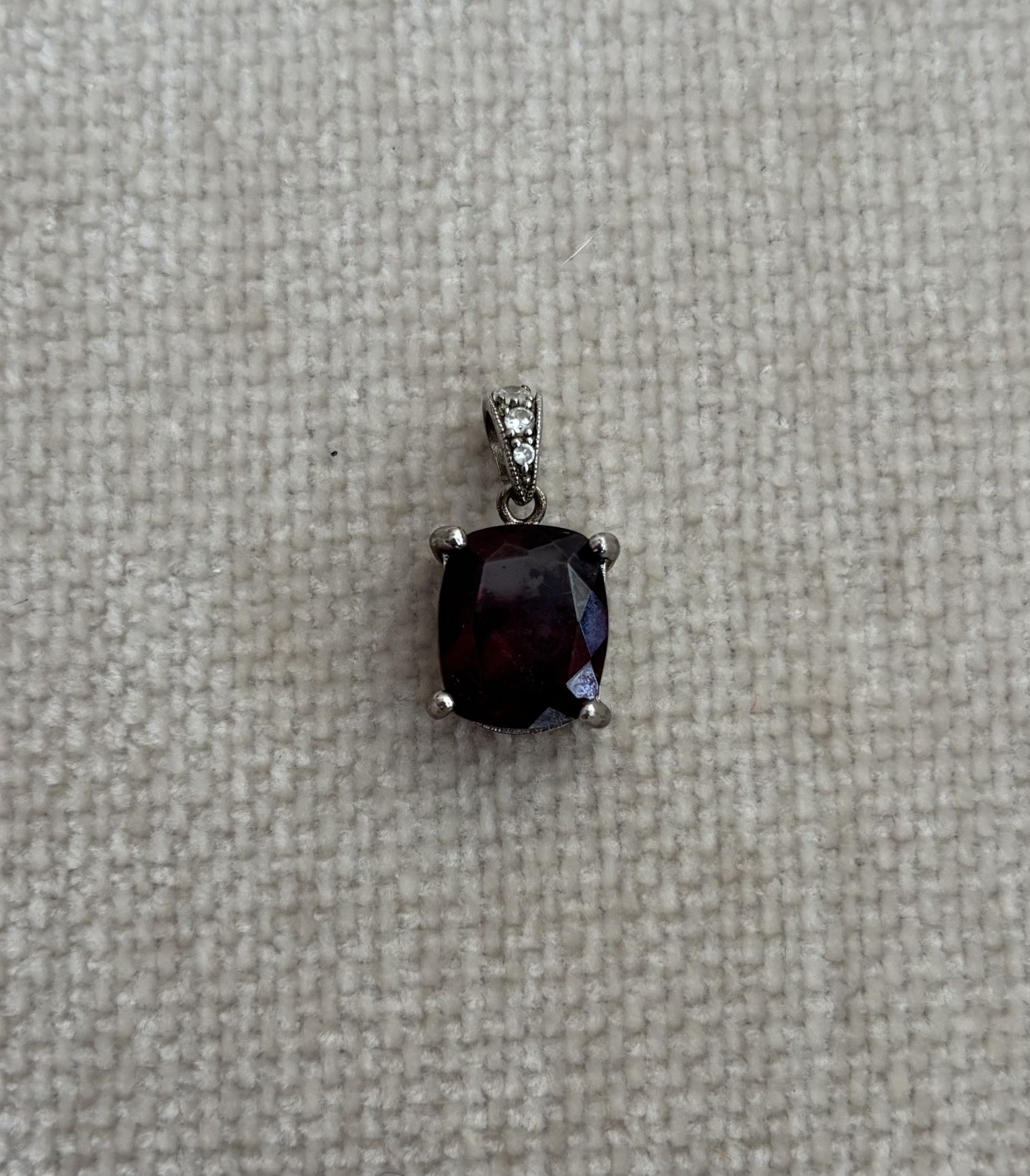 Garnet & Silver Necklace Pendant 