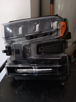 Silverado Headlihg LTZ Parts