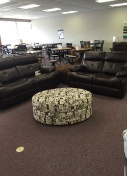 Reclining sofa and loveseat