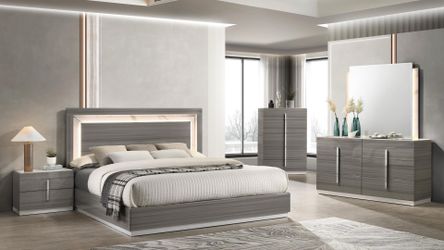 Brand New Grey Modern 4 Piece Bedroom Set-AVAILABLE IN QUEEN AND KING SIZE