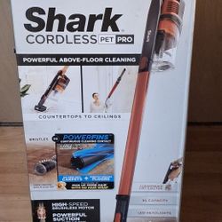 Shark Cordless Pet Pro. 