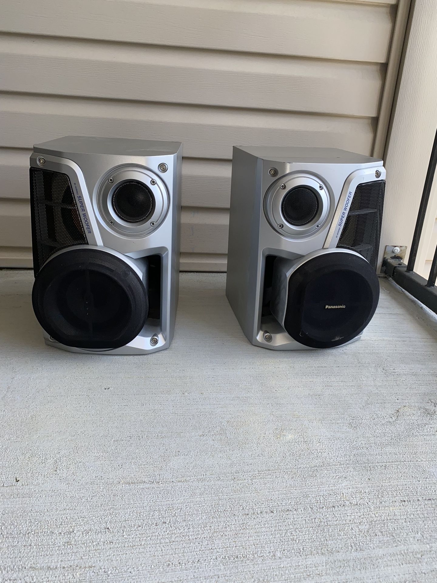 Panasonic Super Woofer SB-AK44 BI-Wiring Speakers Pair