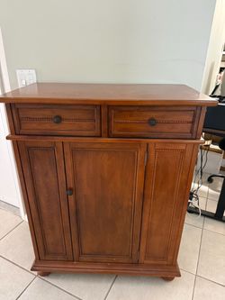 Liquor cabinet