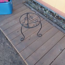 Metal Plant Stand
