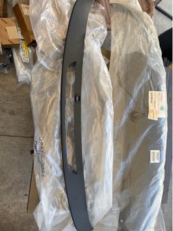 Lift-Gate Spoiler - Mopar ((contact info removed)0AA) 2021-2026 Dodge Durango